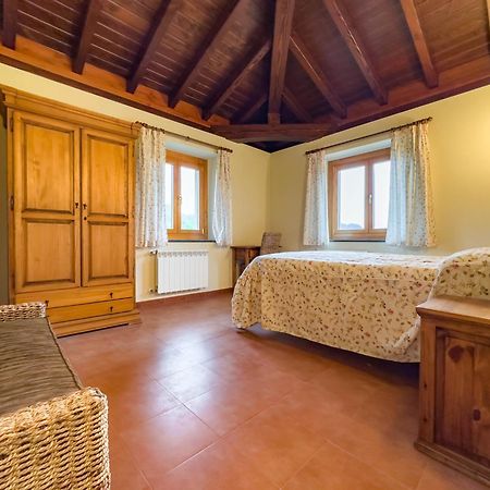 Amplia Casa Rural En Entorno Natural シオルツァ＝ボリバル エクステリア 写真