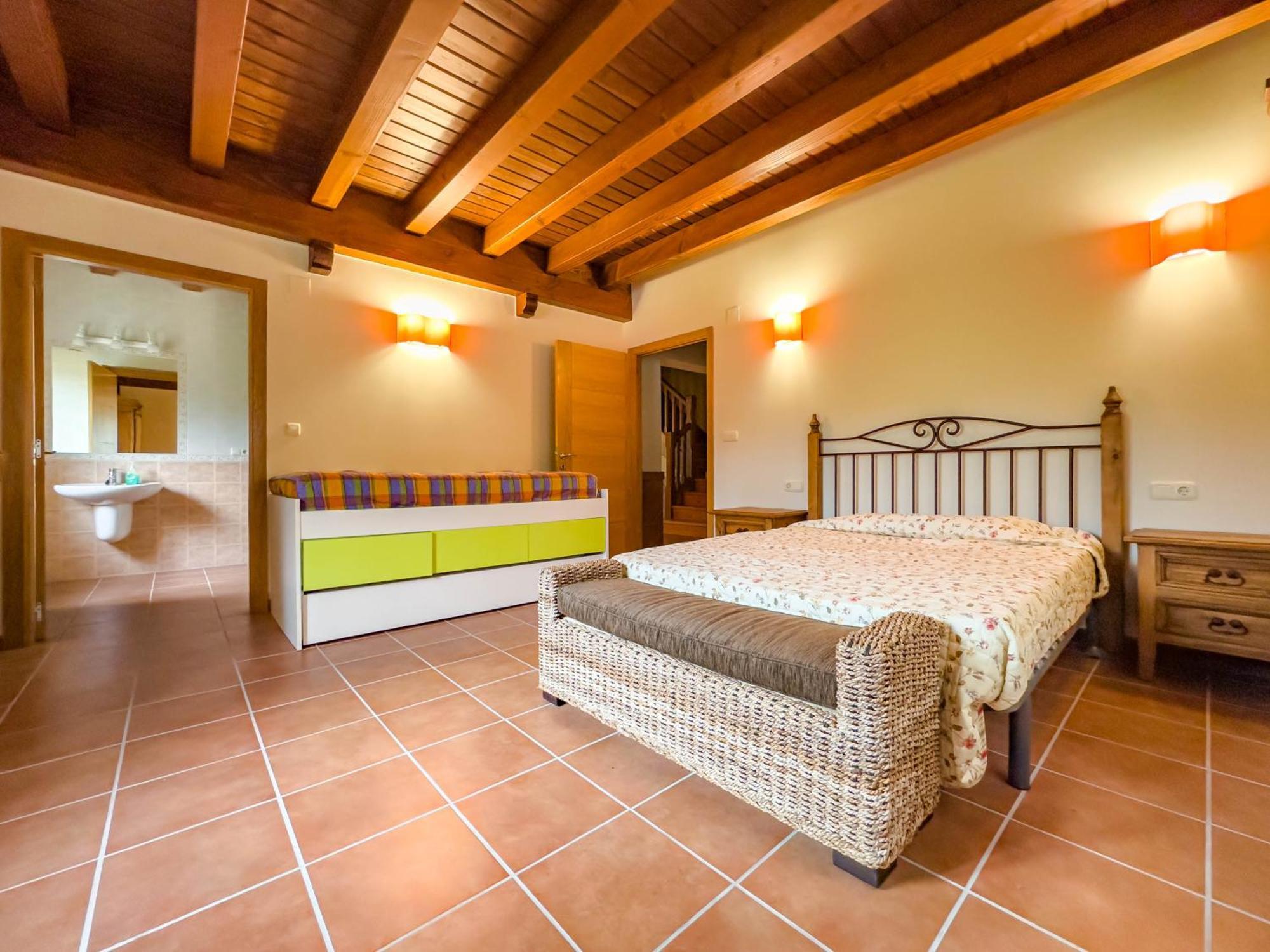 Amplia Casa Rural En Entorno Natural シオルツァ＝ボリバル エクステリア 写真